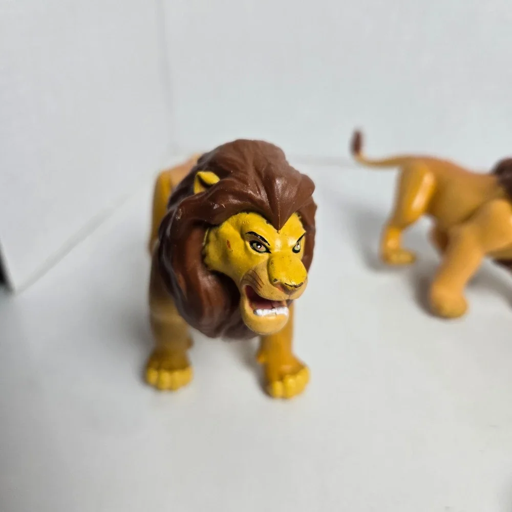 The Lion King Vintage Lot of 4 PVC Figures Toys Battle Action Fighting Mufasa